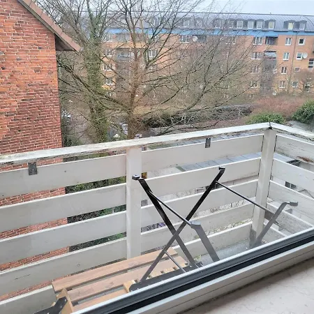 Jachmannstrasse 3og Rechts 2,5 شقة كيل